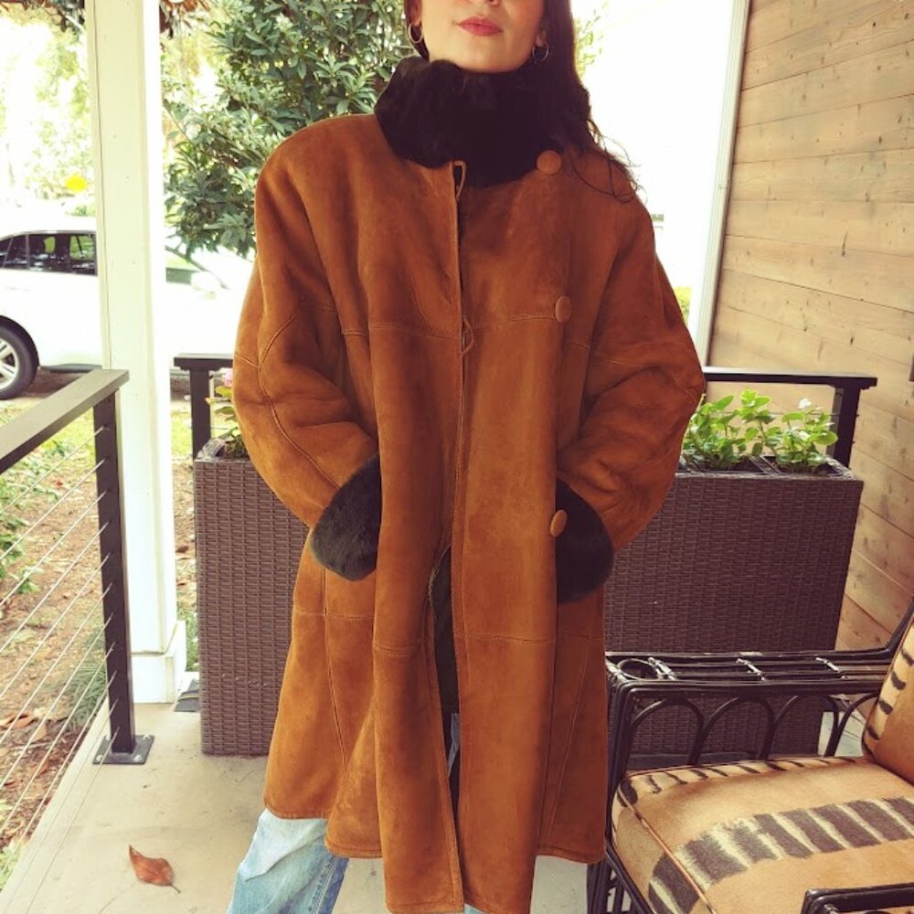 WOMEN’S VINTAGE ‘SEARLE BLATT’ SHEARLING & SUEDE SWING COAT USA SIZE S